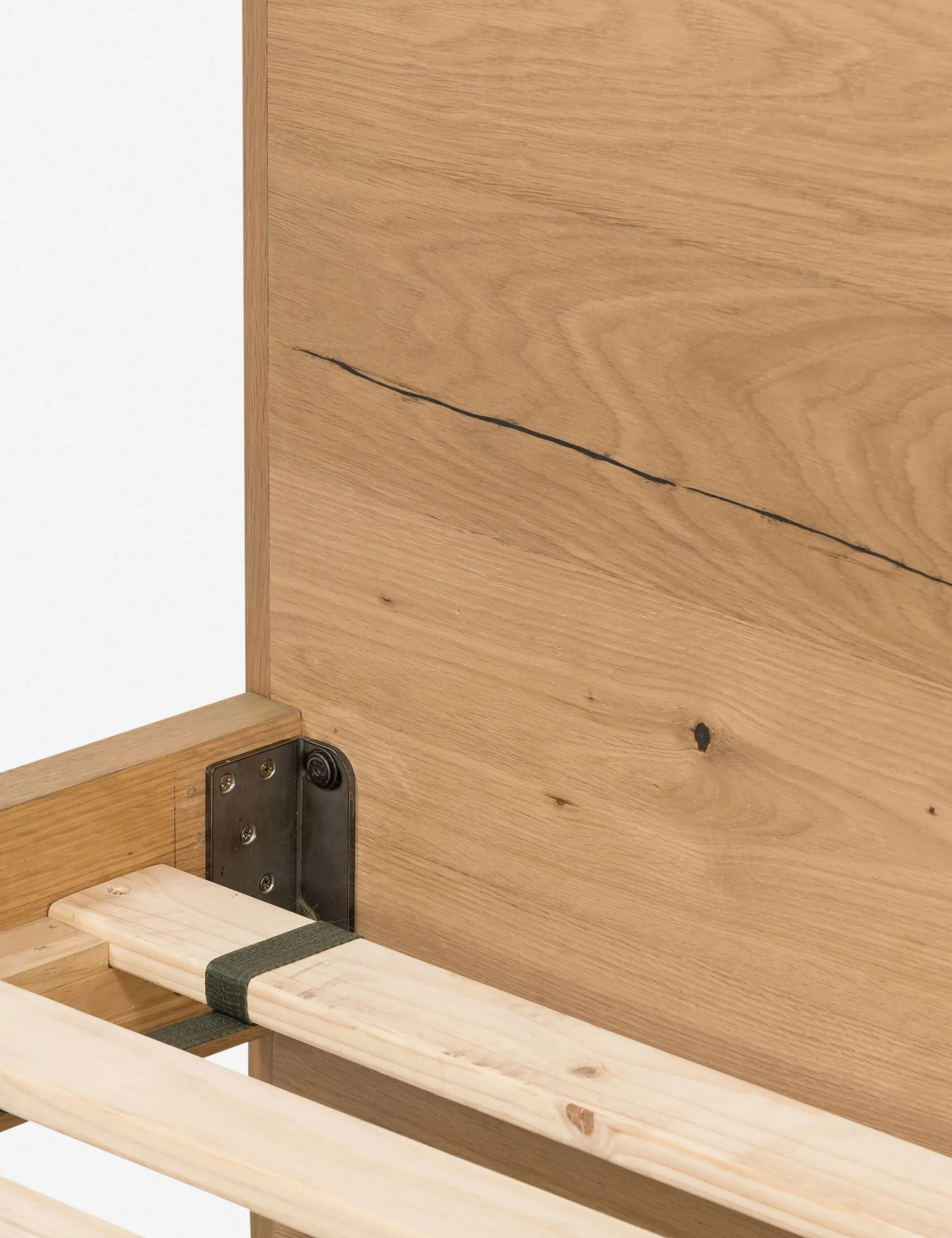 Lanny Platform Bed - Image 4