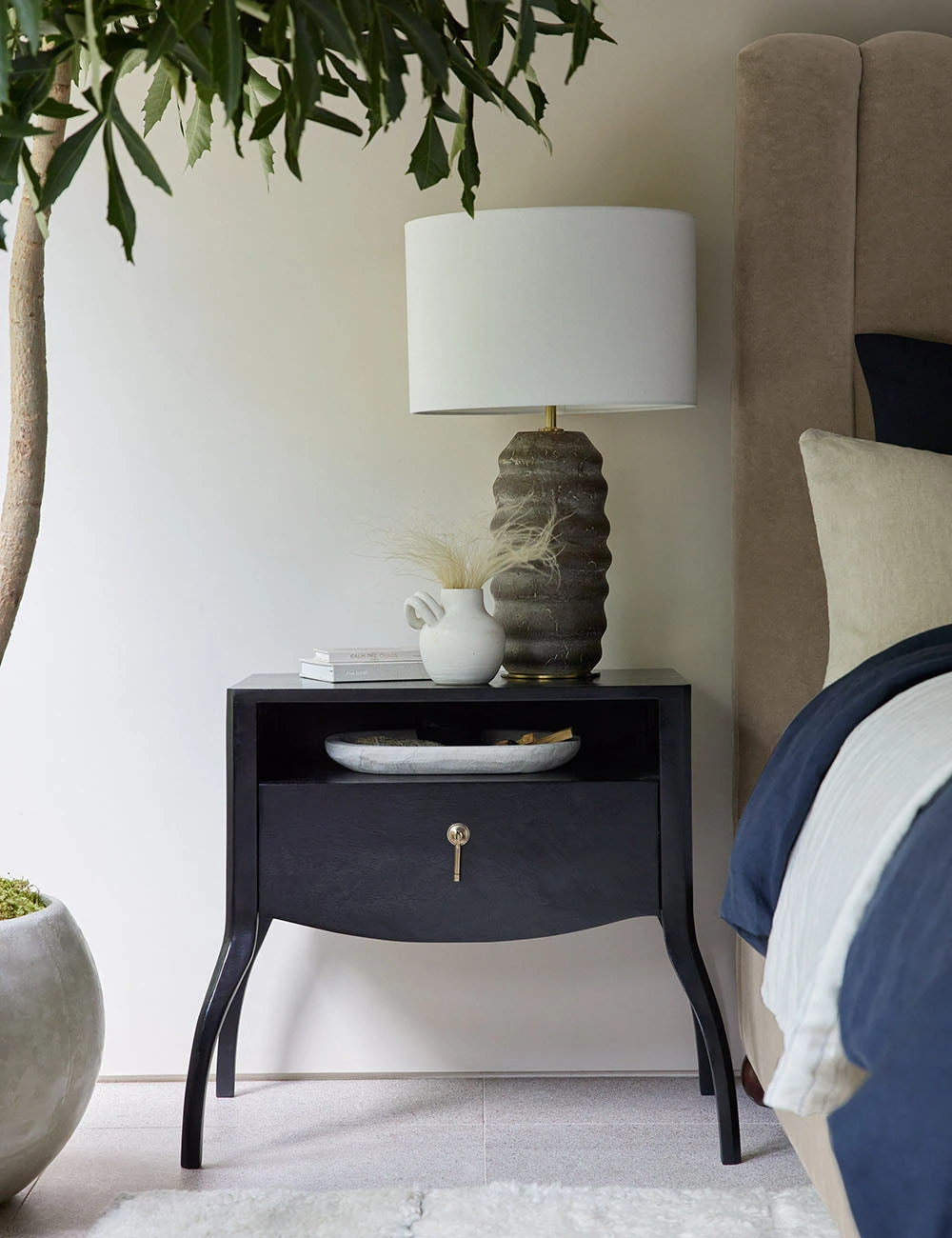 Anabella Nightstand - Image 3