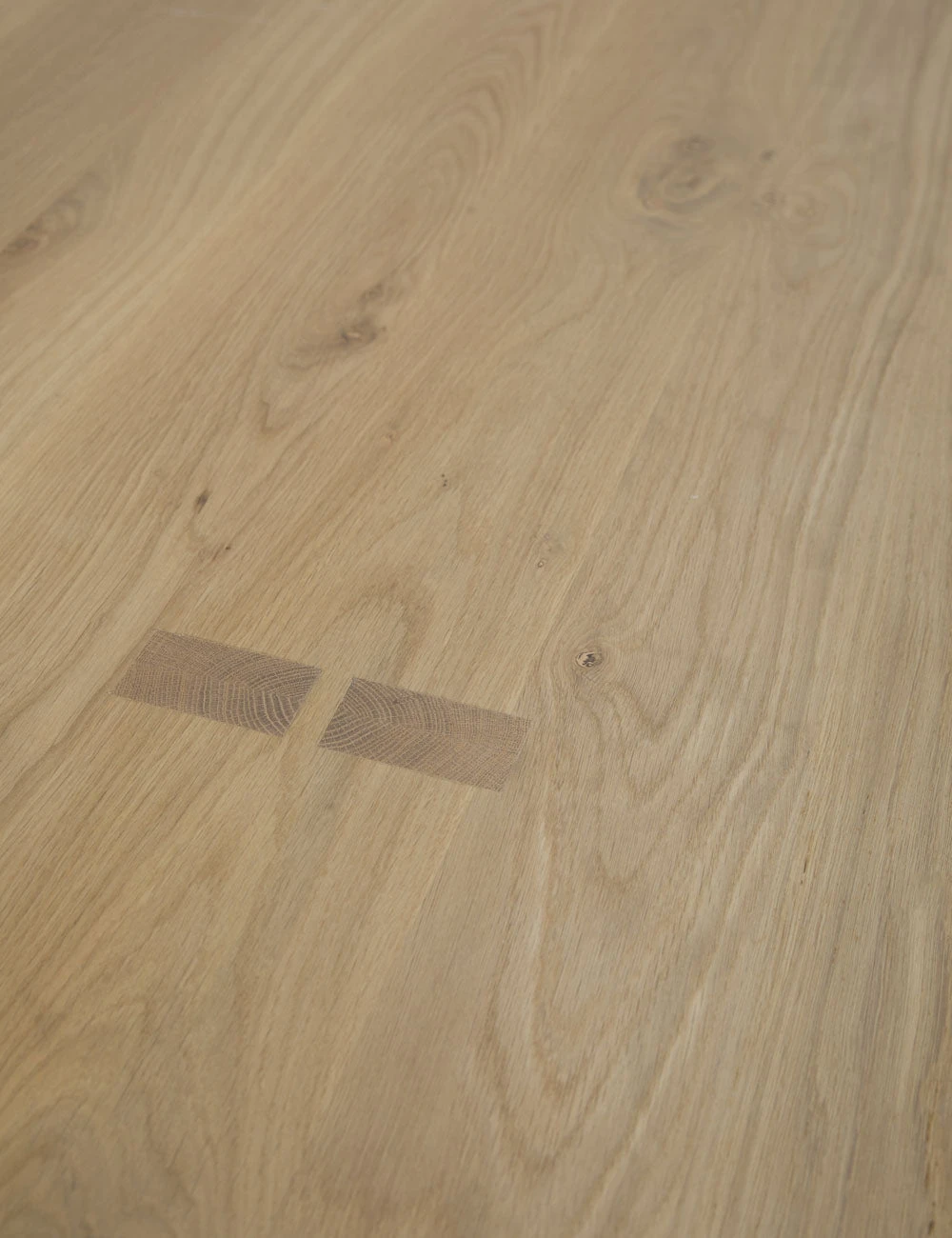 Henrik Dining Table - Image 8