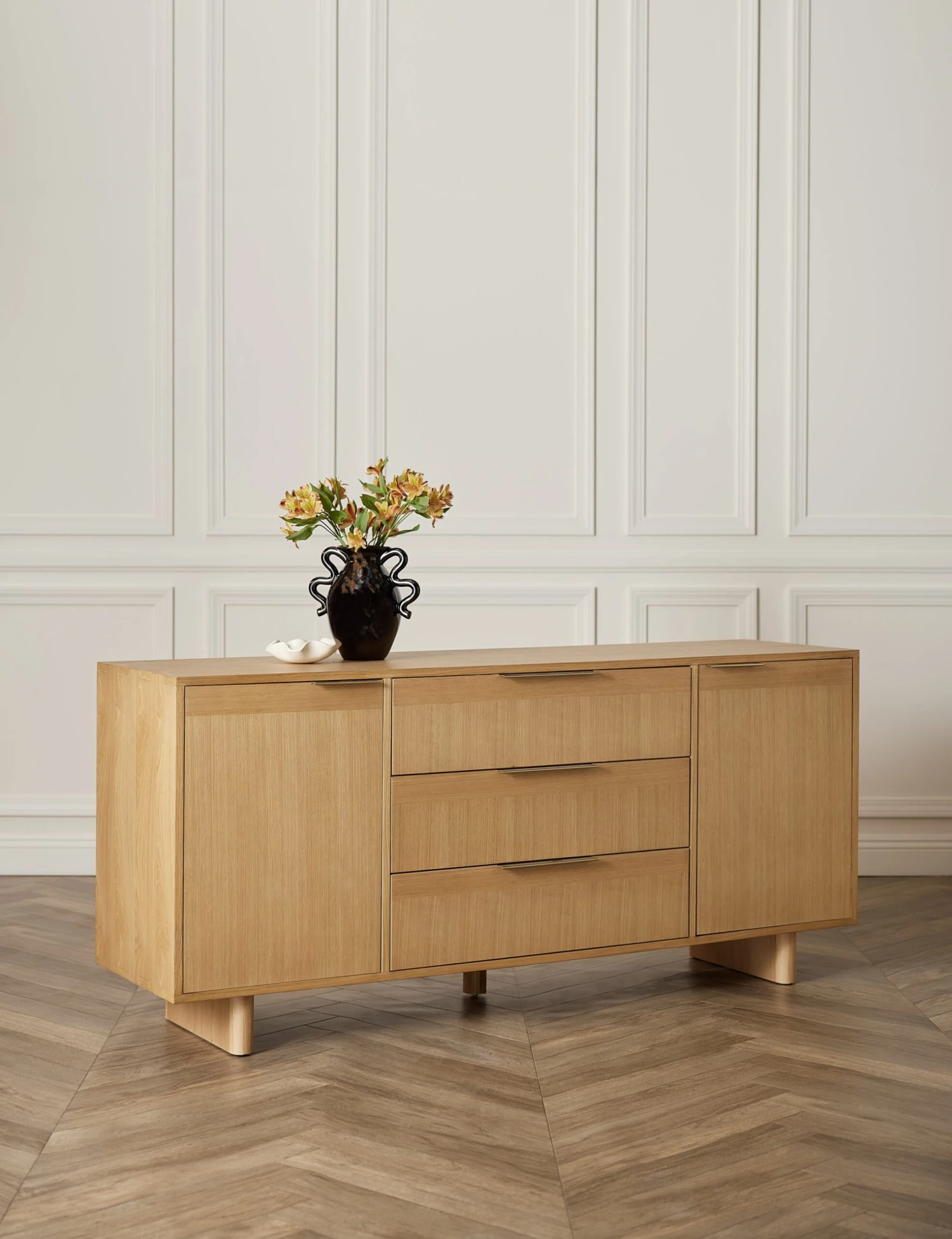 Hillard Sideboard - Image 3