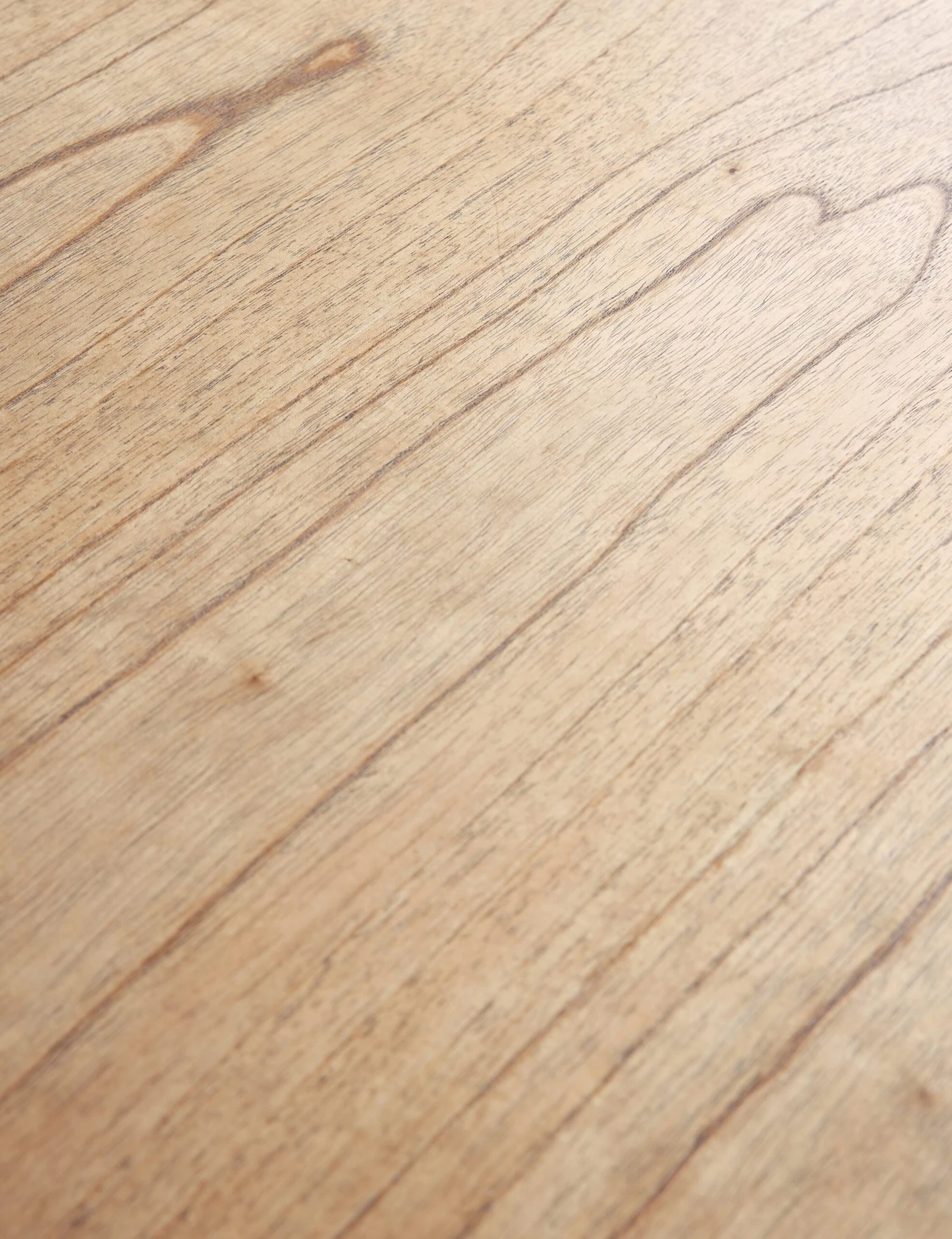 Elvia Round Dining Table - Image 5