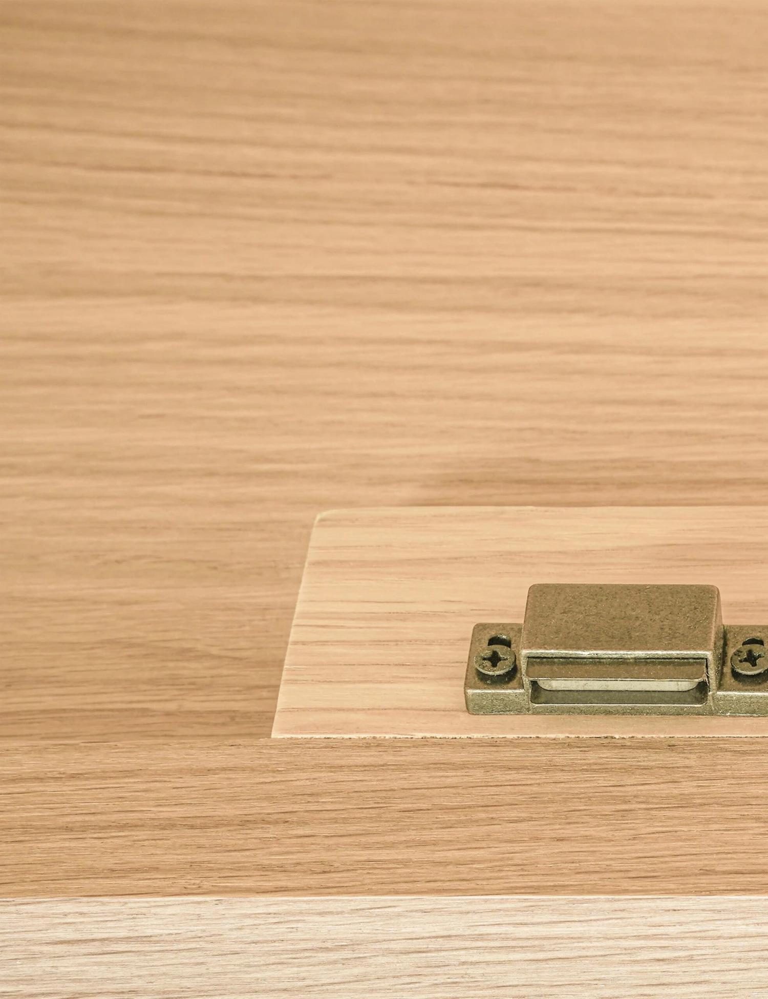 Cohen Curio Cabinet - Image 7