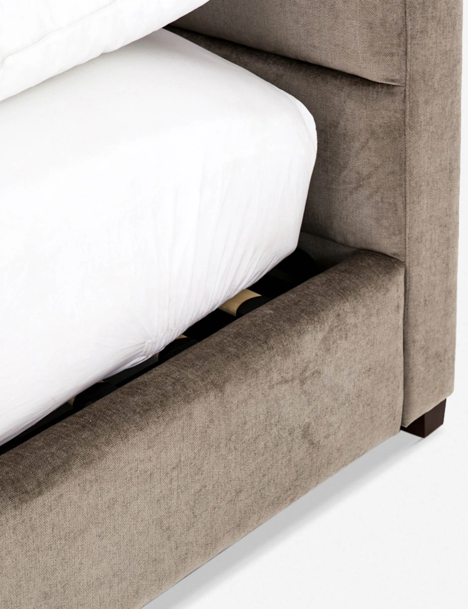 Delicia Platform Bed - Image 7