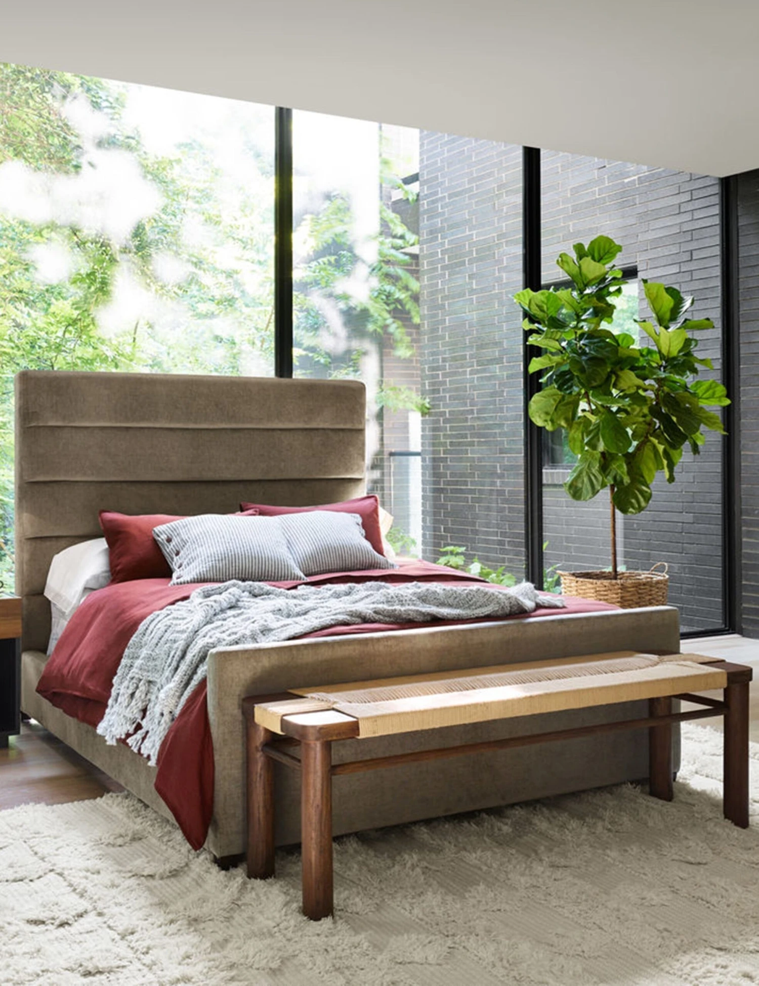 Delicia Platform Bed - Image 2