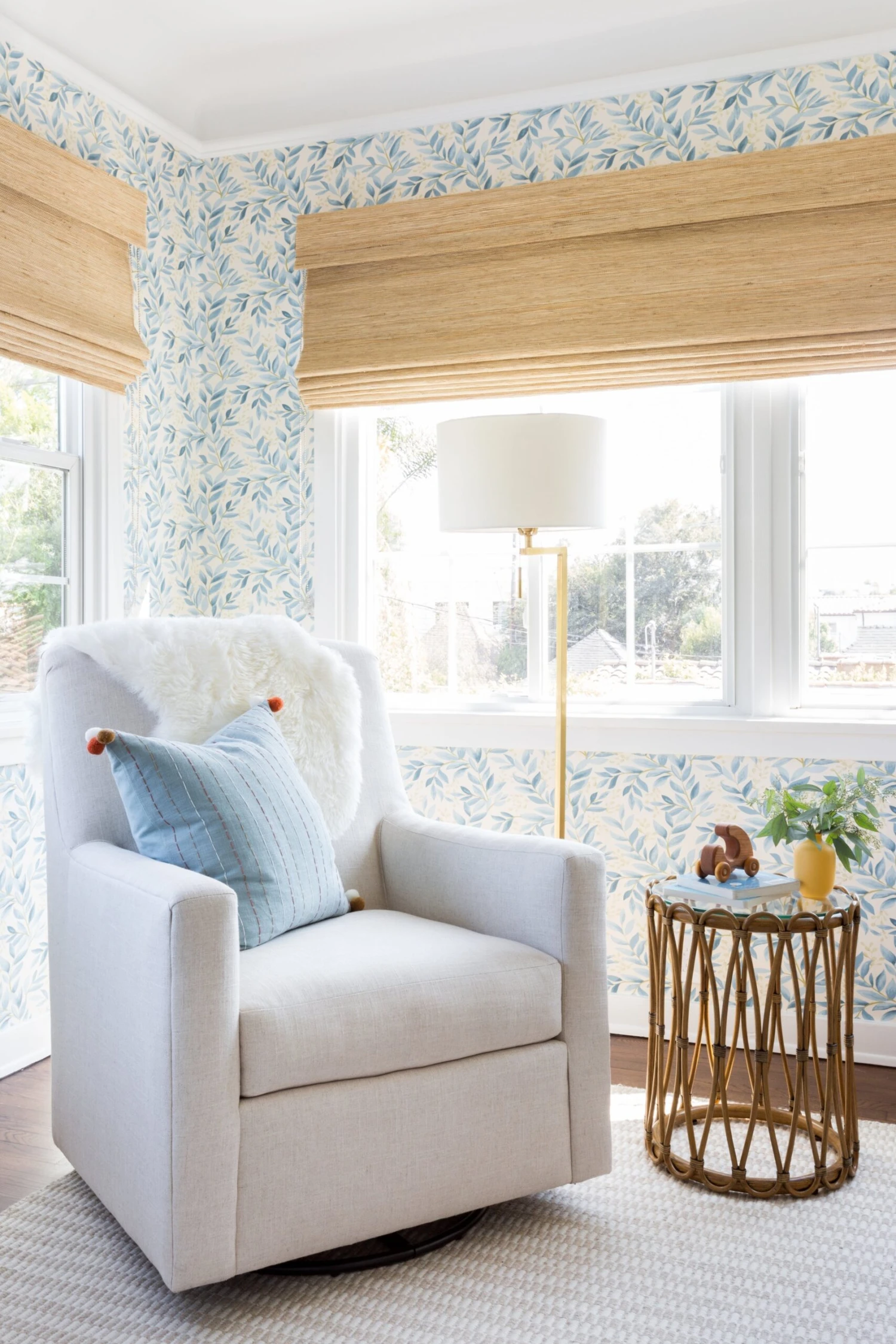 Ellia Glider Chair - Image 6