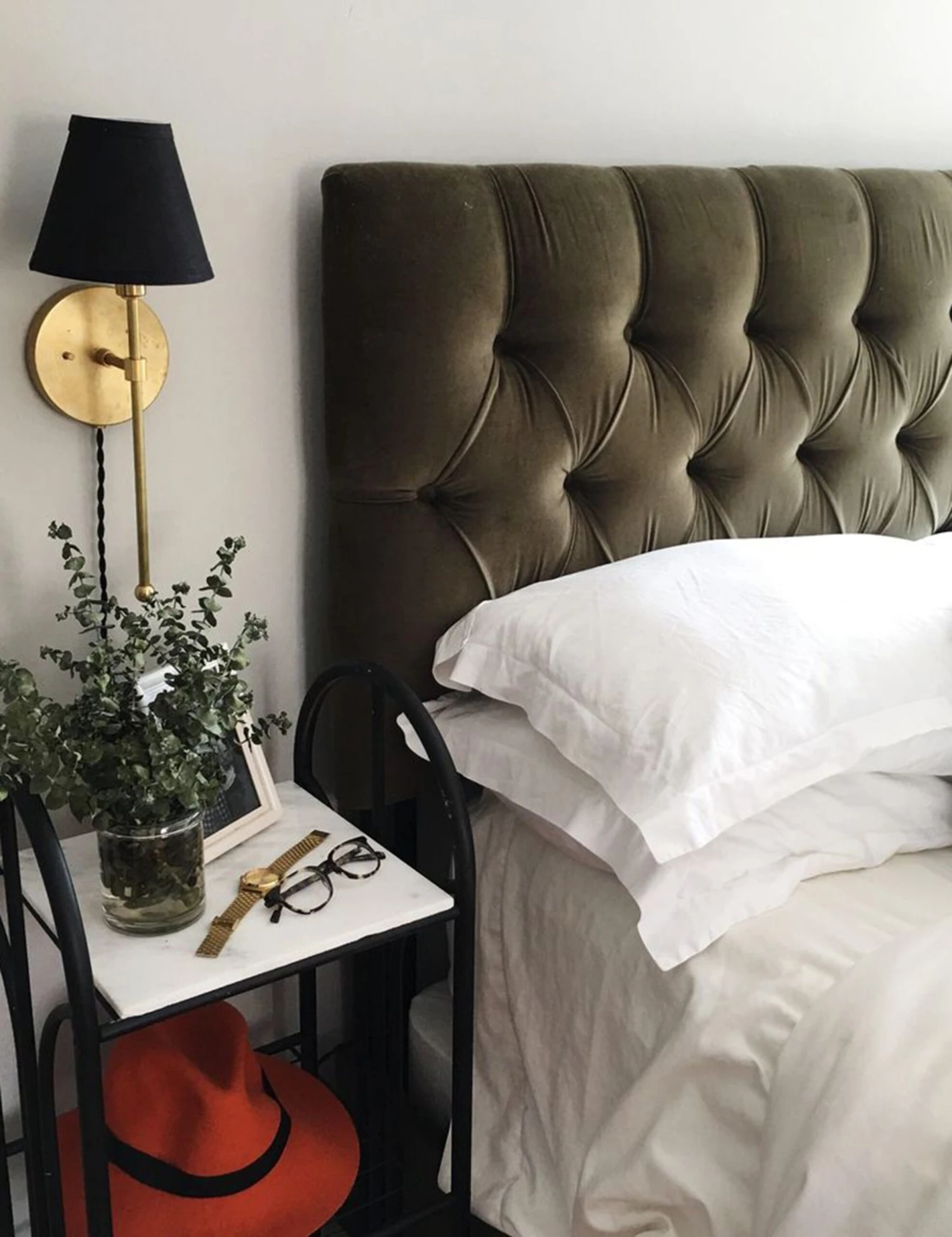 Amarise Bed - Image 10